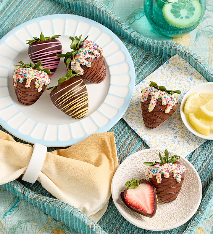 Sundae Scoops Artisan Belgian Chocolate Strawberries