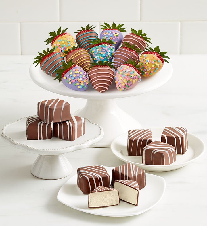 Classic Cheesecake Bites™ with Berries